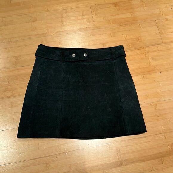 Zara suede mini skirt - Picture 1 of 4